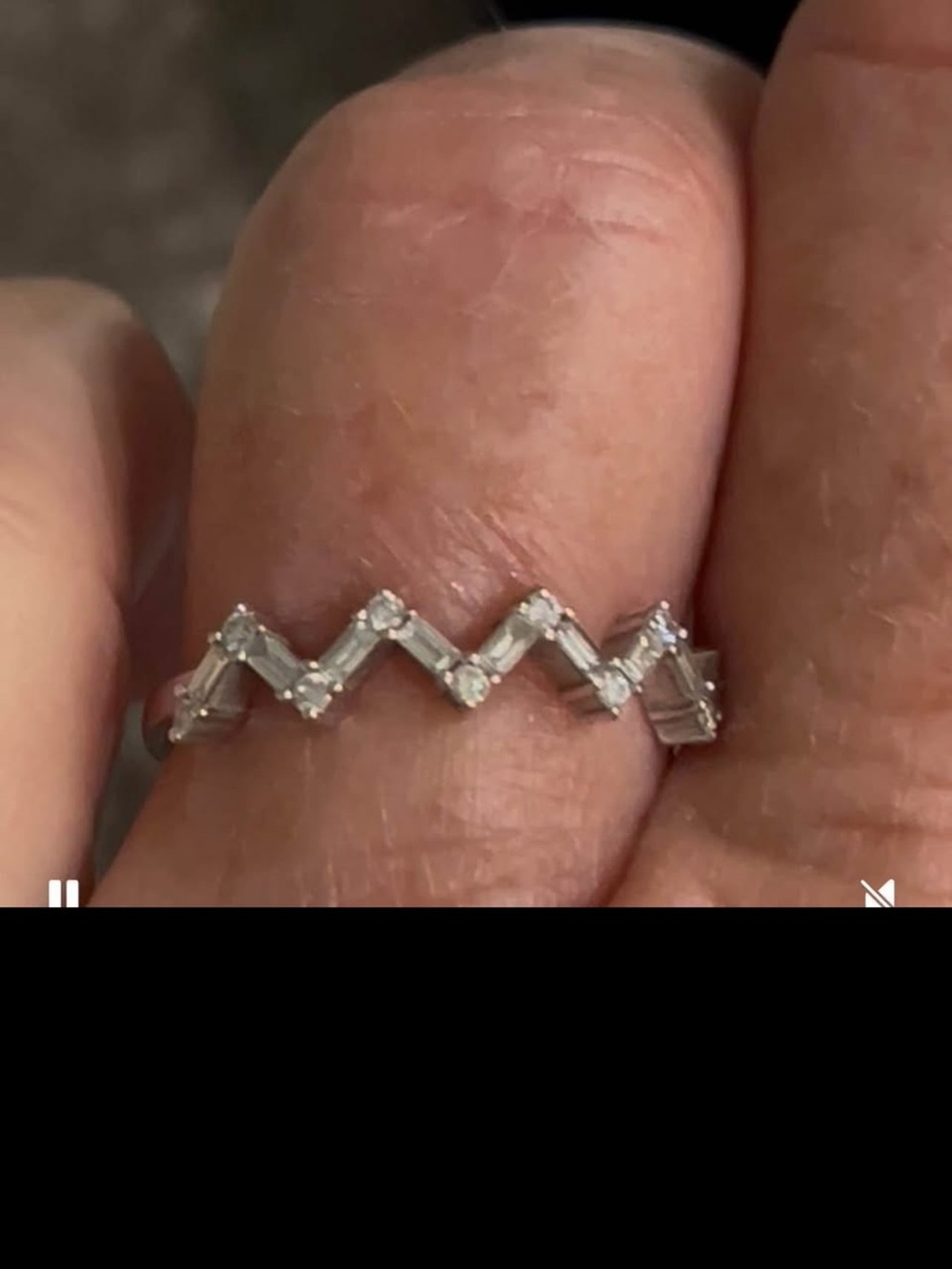 Zig zag diamond ring, size 6/12 white gold .